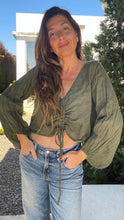 Cargar imagen en el visor de la galería, Blusa Lino Florencia
