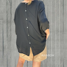 Cargar imagen en el visor de la galería, Blusa Botones Negro
